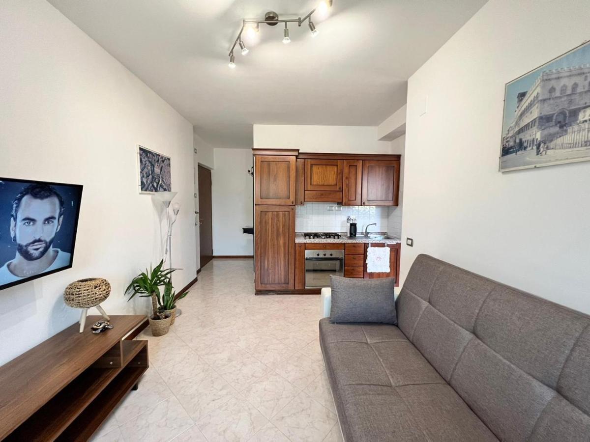 Isotta Guest House Family E Pet Friendly เปรูจา ภายนอก รูปภาพ